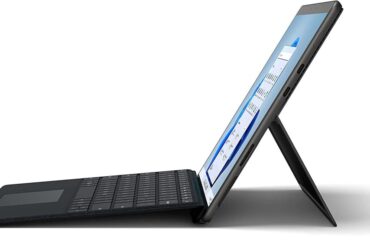 Surface Pro 8 w keyboard sideview